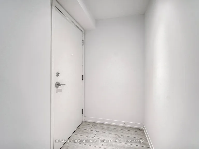 950 Portage Pkwy #4009 — Photo 8