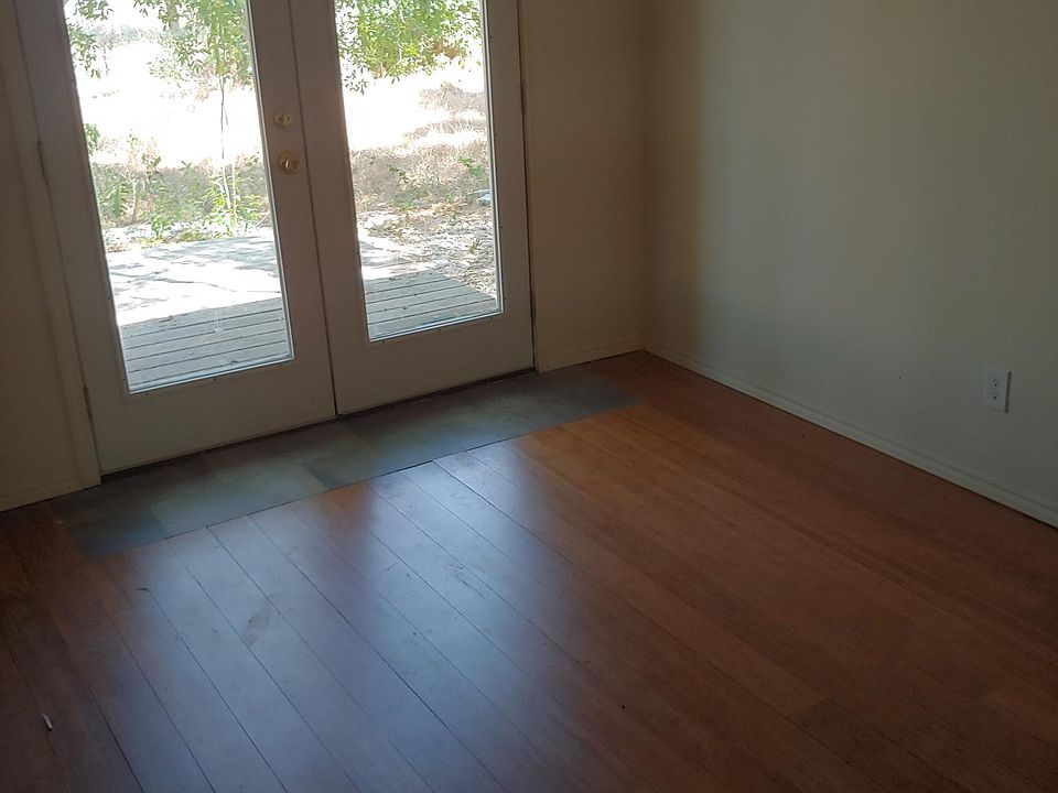 2nd image of 2040 Spruce St