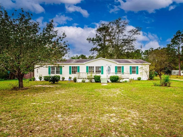 18044 Geranium Ln, Hilliard, FL 32046