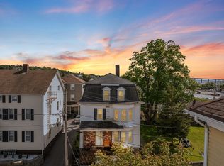 95 Ballard St, Fall River, MA 02720