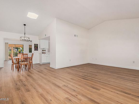4th image of 12719 W CRYSTAL LAKE Drive