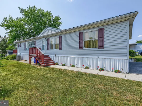 40 Beechwood Dr, Dillsburg, PA 17019