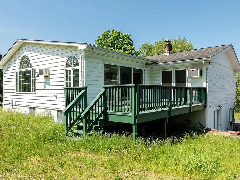 1360 Centre Rd — Photo 38