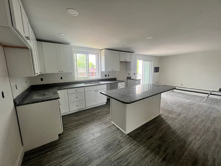 10 Brookfield Rd — Photo 8