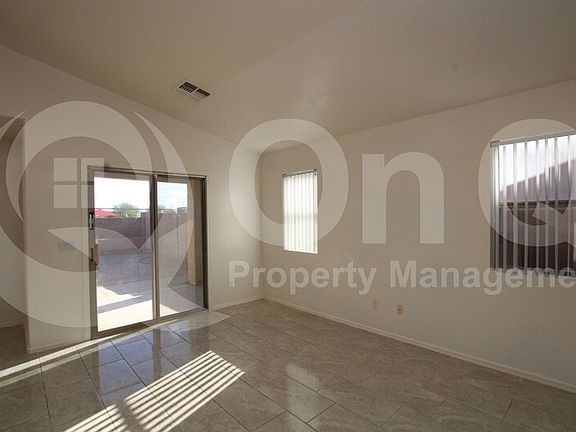 4th image of 10715 W Coolidge St