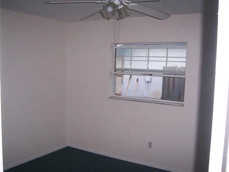 1734 Montana Ave NE — Photo 6