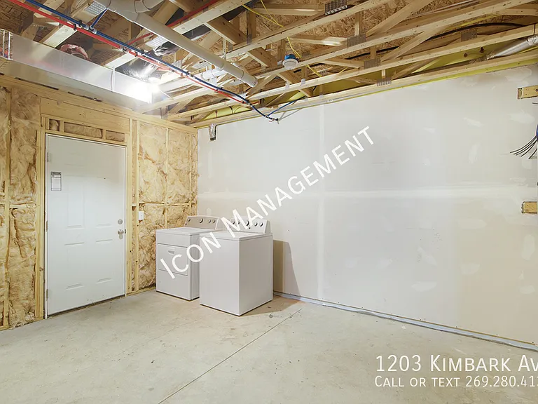 1203 Kimbark Ave — Photo 23