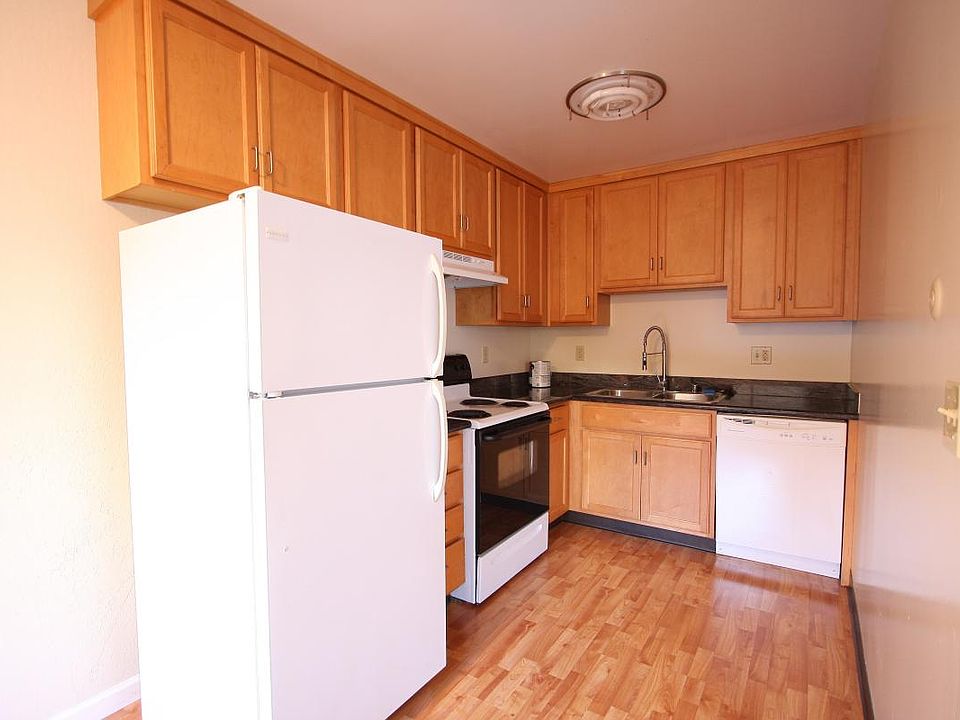 1st image of 553 27th Ave APT 202