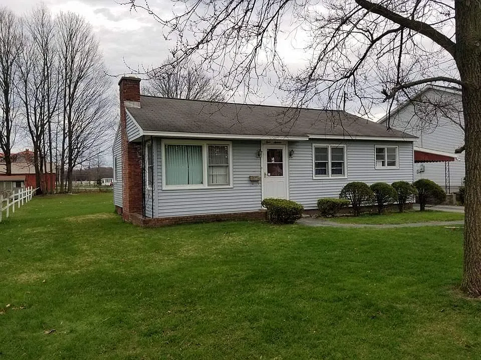 2 bed, 1120 sqft, $2,300 — Photo 2