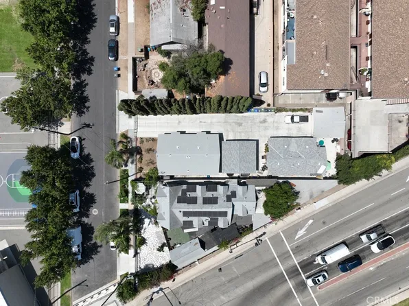 500 E 15th St, Santa Ana, CA 92701