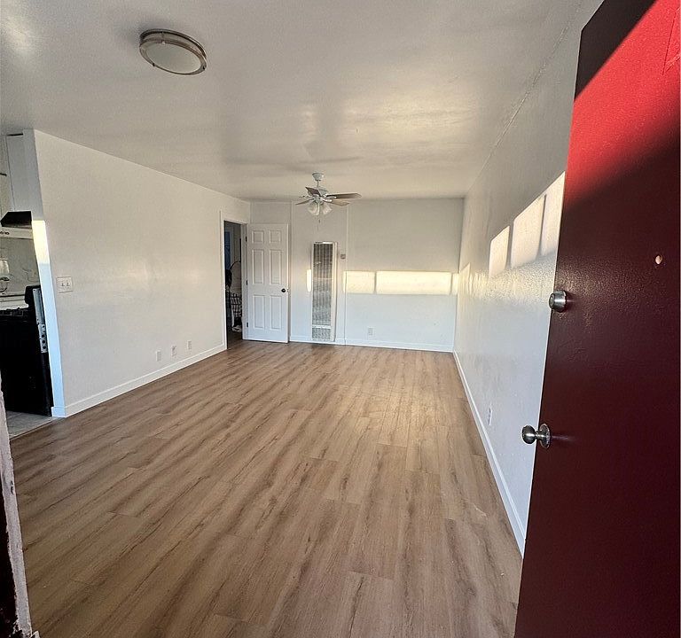 1st image of 1333 W Walnut St