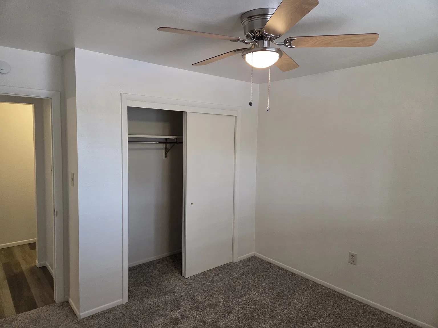 1 bed, 600 sqft, $795 — Photo 2
