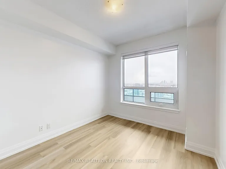 7890 Bathurst St #2505 — Photo 27