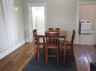 421 6th St, Rawlins, WY 82301