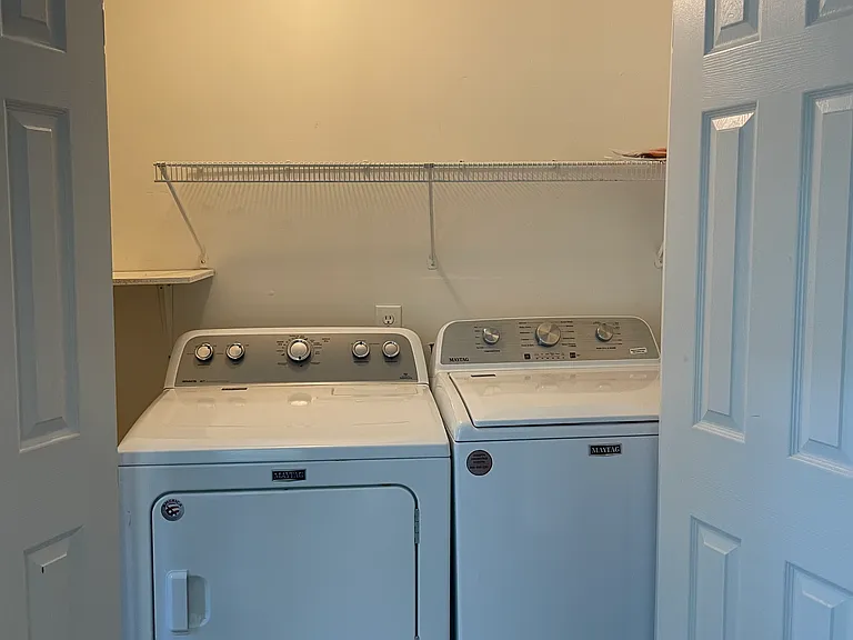 2319 English Village Ln — Photo 9