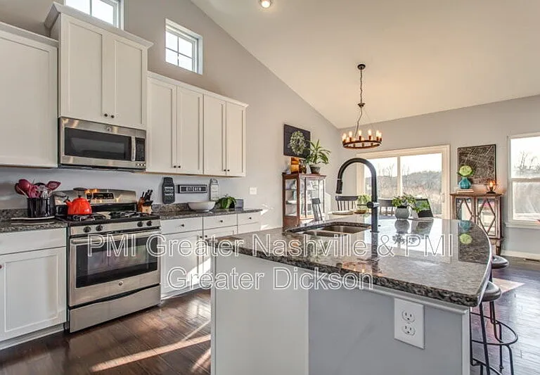 1664 Brockton Ln — Photo 6