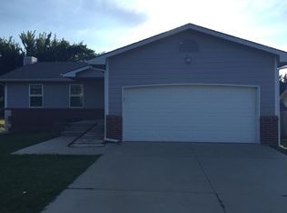 505 N Olive Ct, Mulvane, KS 67110