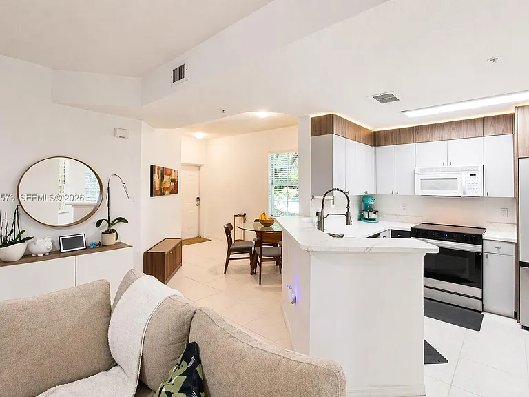 8940 NE 8th Ave #1201 — Photo 8