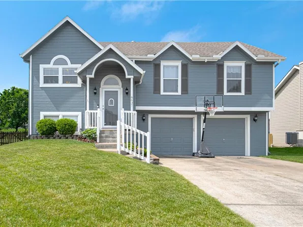 8637 NE 112th St, Kansas City, MO 64157
