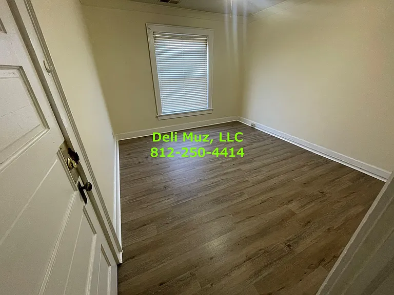 705 1/2 Court St #1/2 — Photo 5