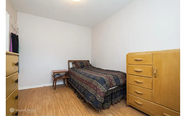 Sold by Douglas Elliman | media 16