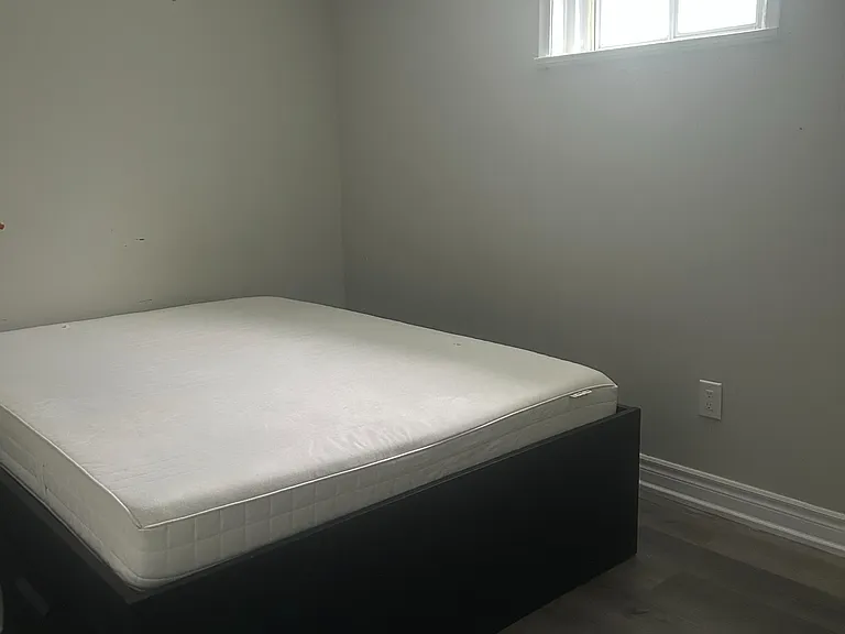 83 Bimini Cres #BASEMENT — Photo 4