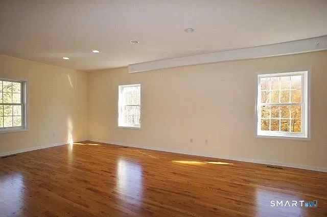 490 Danbury Rd — Photo 3