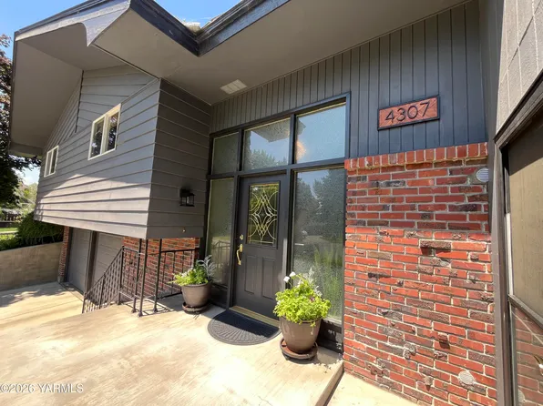 4307 Marylin Dr, Yakima, WA 98908