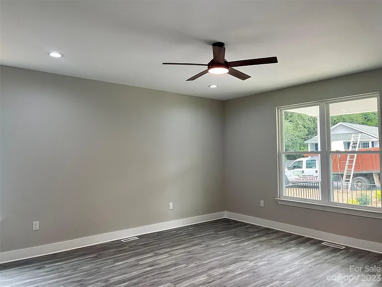 3425 Mable Hubbard Dr — Photo 8
