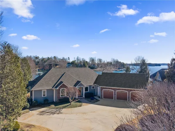 325 Petty Rd, Seneca, SC 29672