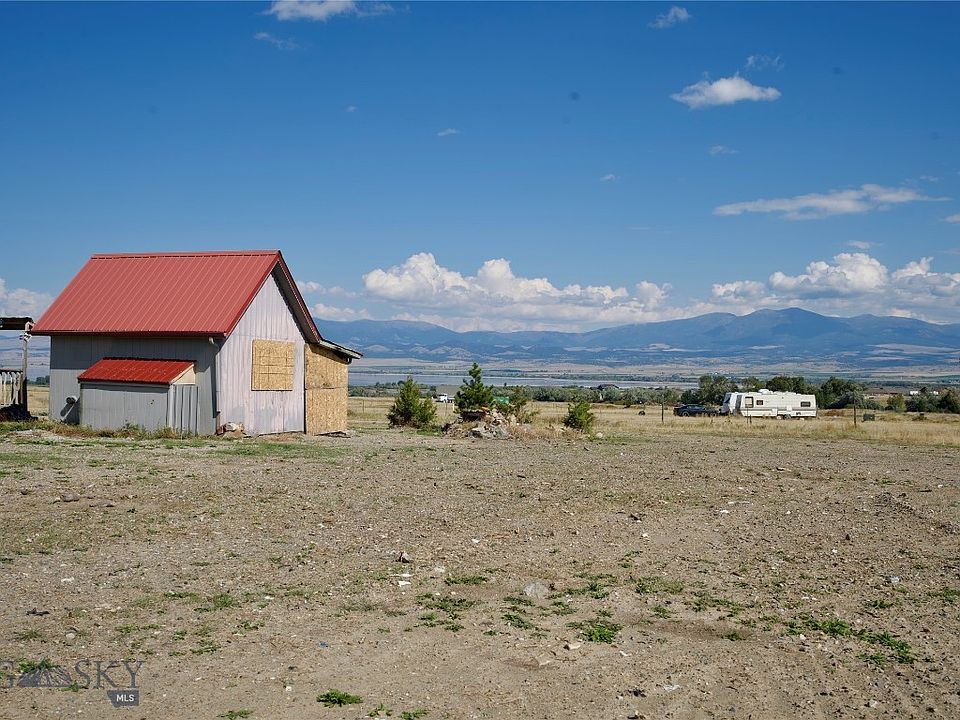 2nd image of 19 John Wayne Ln