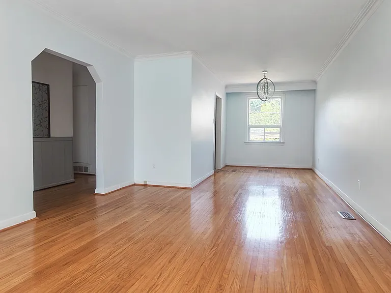 505 Sandmere Pl — Photo 3