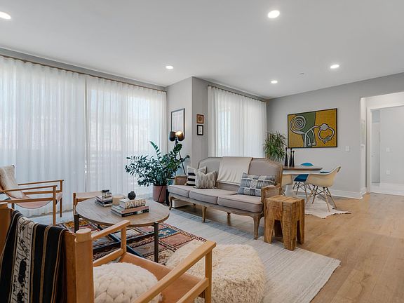 3rd image of 6030 S Seabluff Dr APT 401