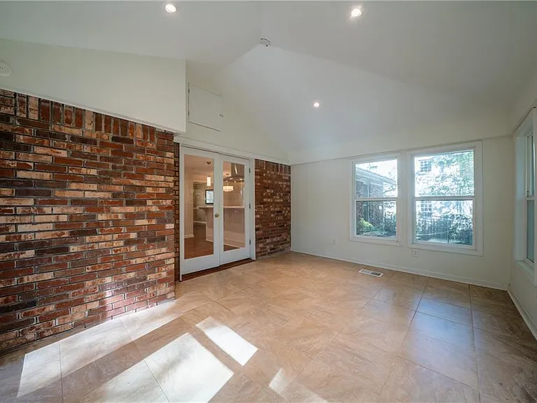 1501 Diamond Head Dr — Photo 22