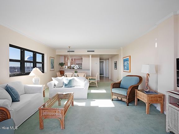 5th image of 1704 N Lumina Avenue #7-F