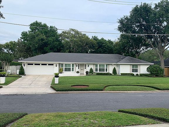 2nd image of 1730 Diana Dr