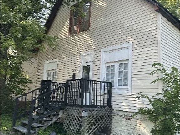 Exterior Features