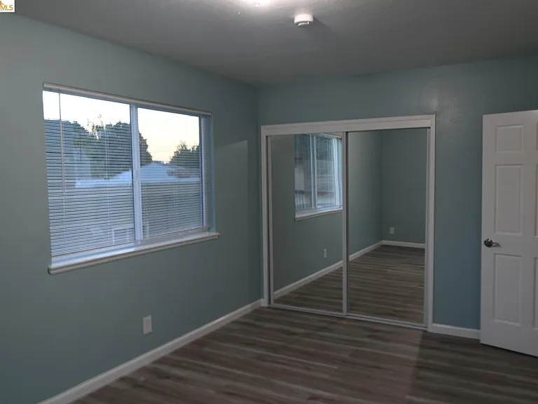 1316 Russell St — Photo 11