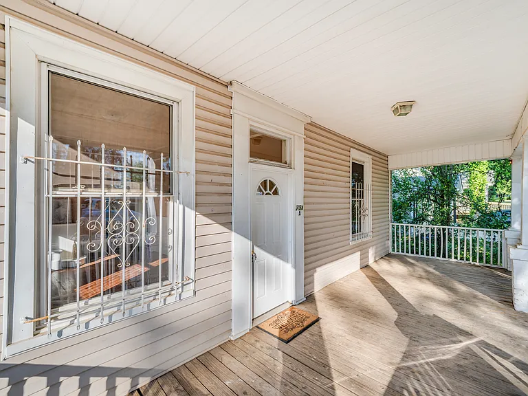 753A Leonard St — Photo 11