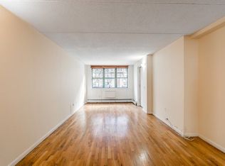 389 E 10th St APT E2, New York, NY 10009
