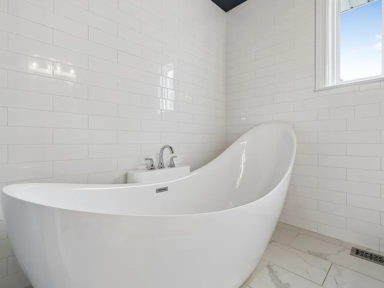 326 Draper Cir — Photo 35