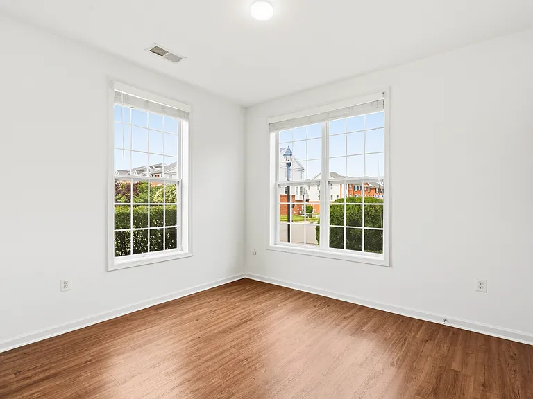 23167 Flora Mure Dr — Photo 32