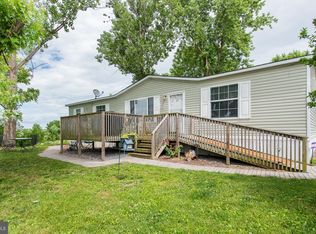 7810 W Hill Rd, Mount Airy, MD 21771