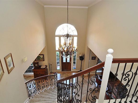 3rd image of 3514 Whispering Brook Dr