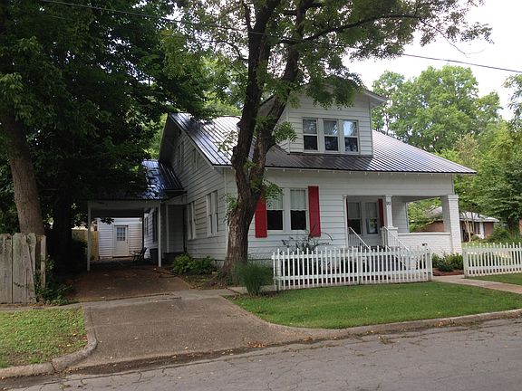 3rd image of 911 Gloster St