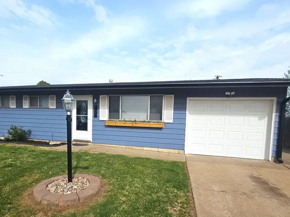 152 Bel Air Dr, Salina, KS 67401