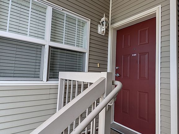 3rd image of 4217 164th St SW APT B201