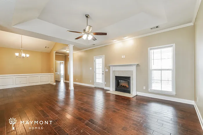3 bed, 2.0 bath, 1667 sqft, $1,895 — Photo 3