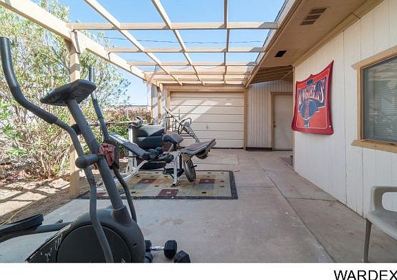 4th image of 2180 Sapphire St