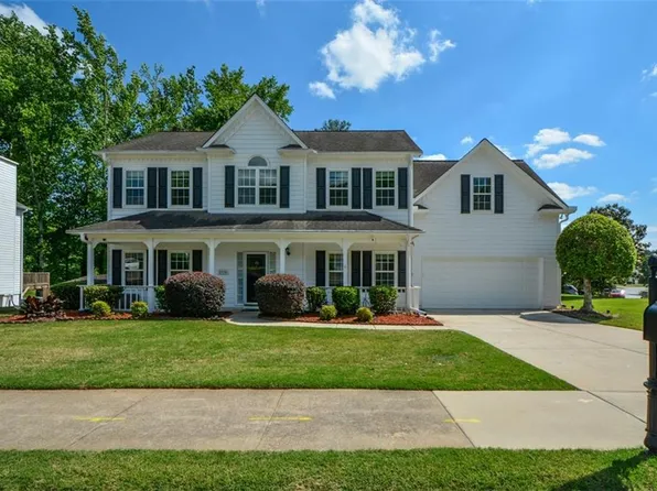 5910 Findley Chase Dr, Johns Creek, GA 30097